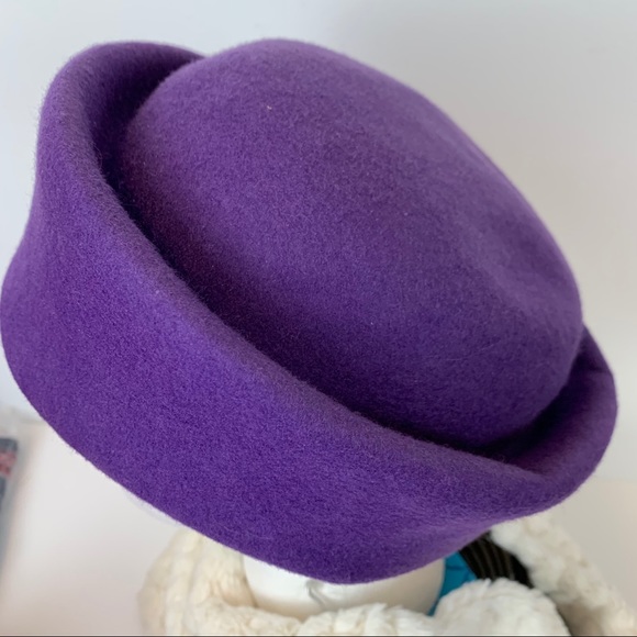 Accessories - 100% wool felt purple hat NEW